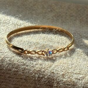 Vintage-Style Gold Plated CZ Bangle Bracelet – Hinged